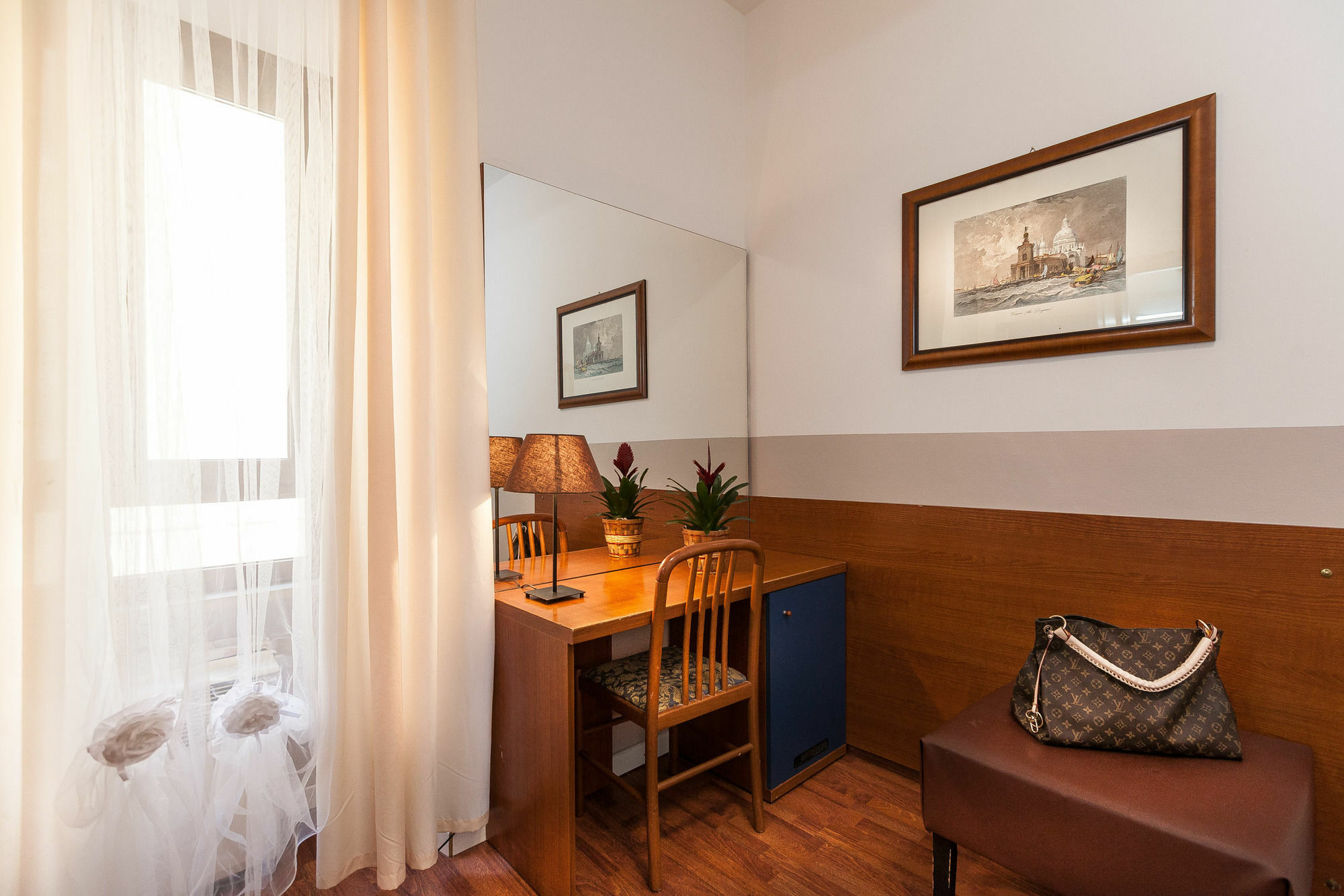 Ora Guest House Рим Екстер'єр фото