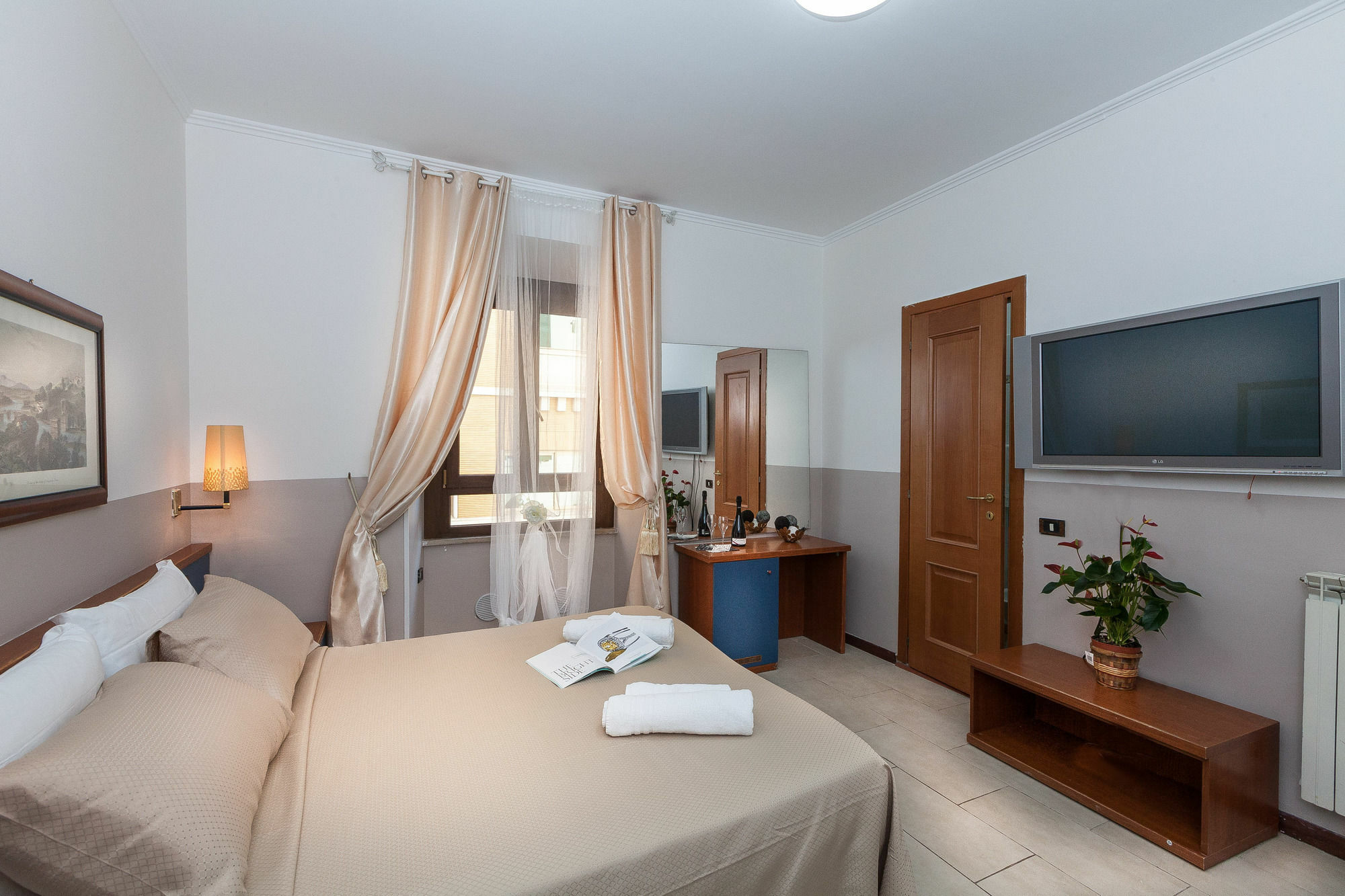 Ora Guest House Рим Екстер'єр фото